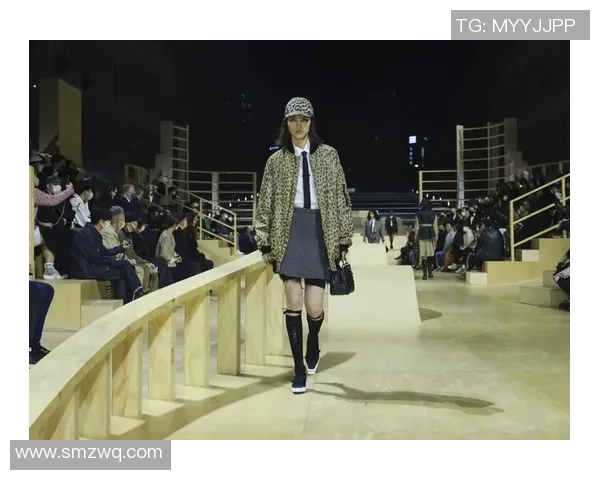 足球明星携手LV打造奢华包装引领时尚潮流新风尚